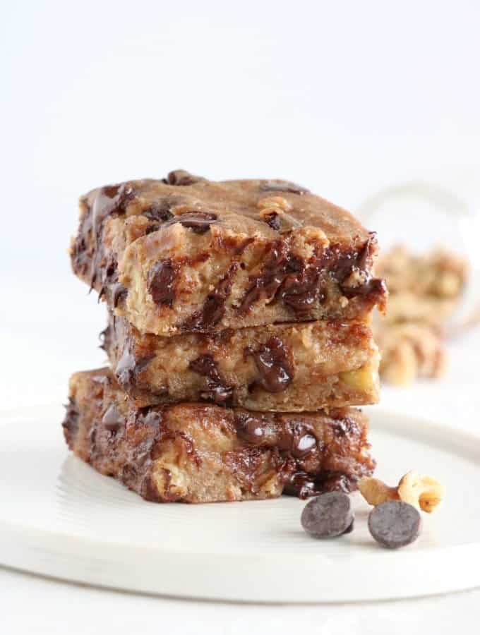 Healthy Vegan Chocolate Chip Blondies
