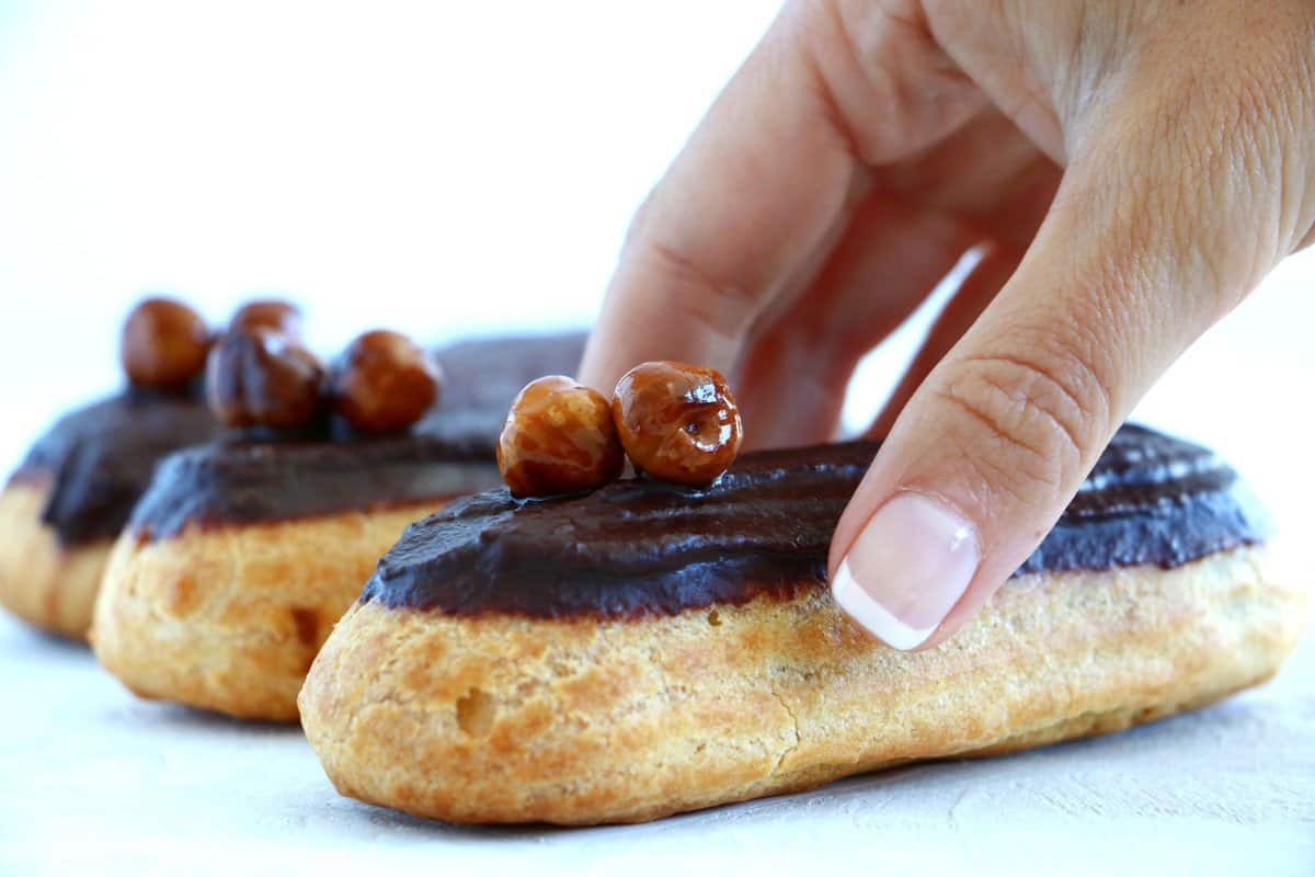 Chocolate Eclairs (éclairs au chocolat) 