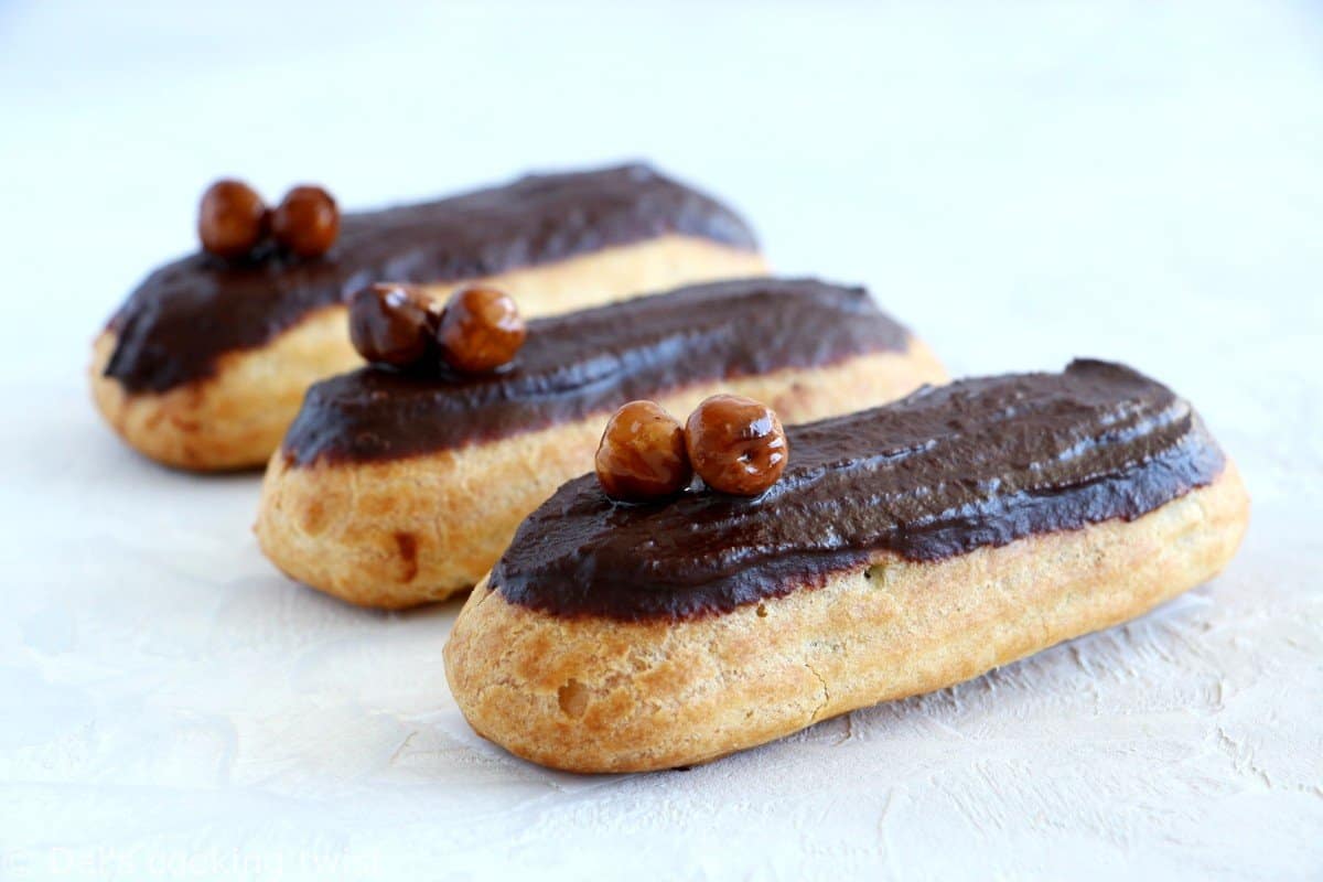 Chocolate Eclairs (éclairs au chocolat) 