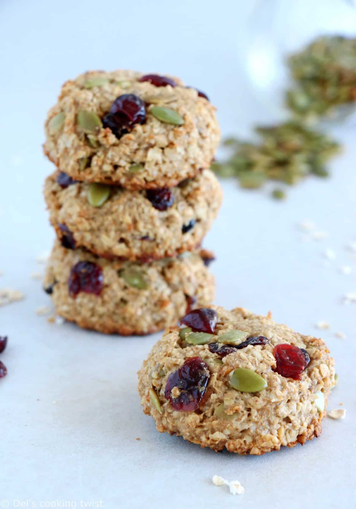 Vegan Banana Oatmeal Cookies