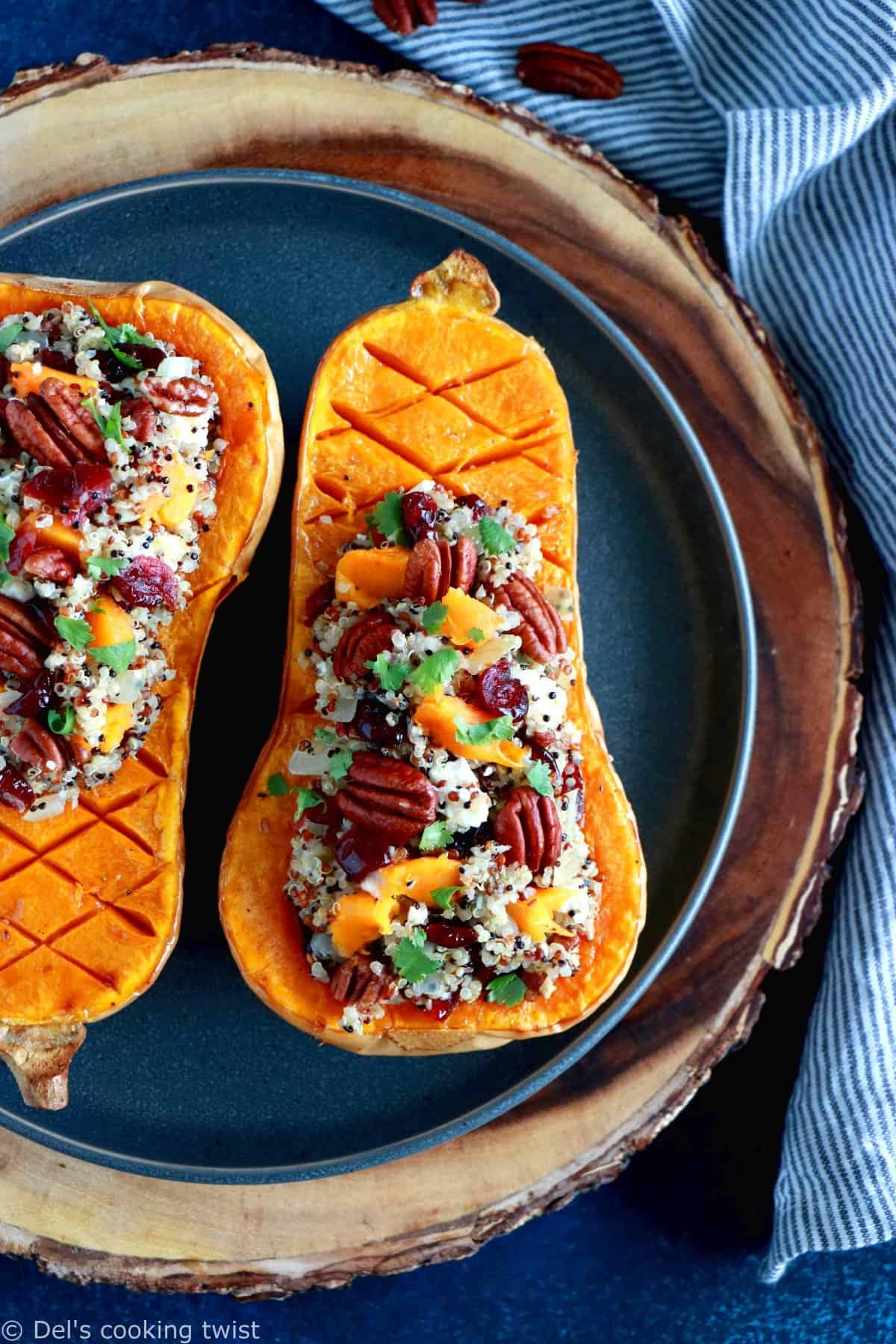 Courge butternut farcie au quinoa, cranberries et feta