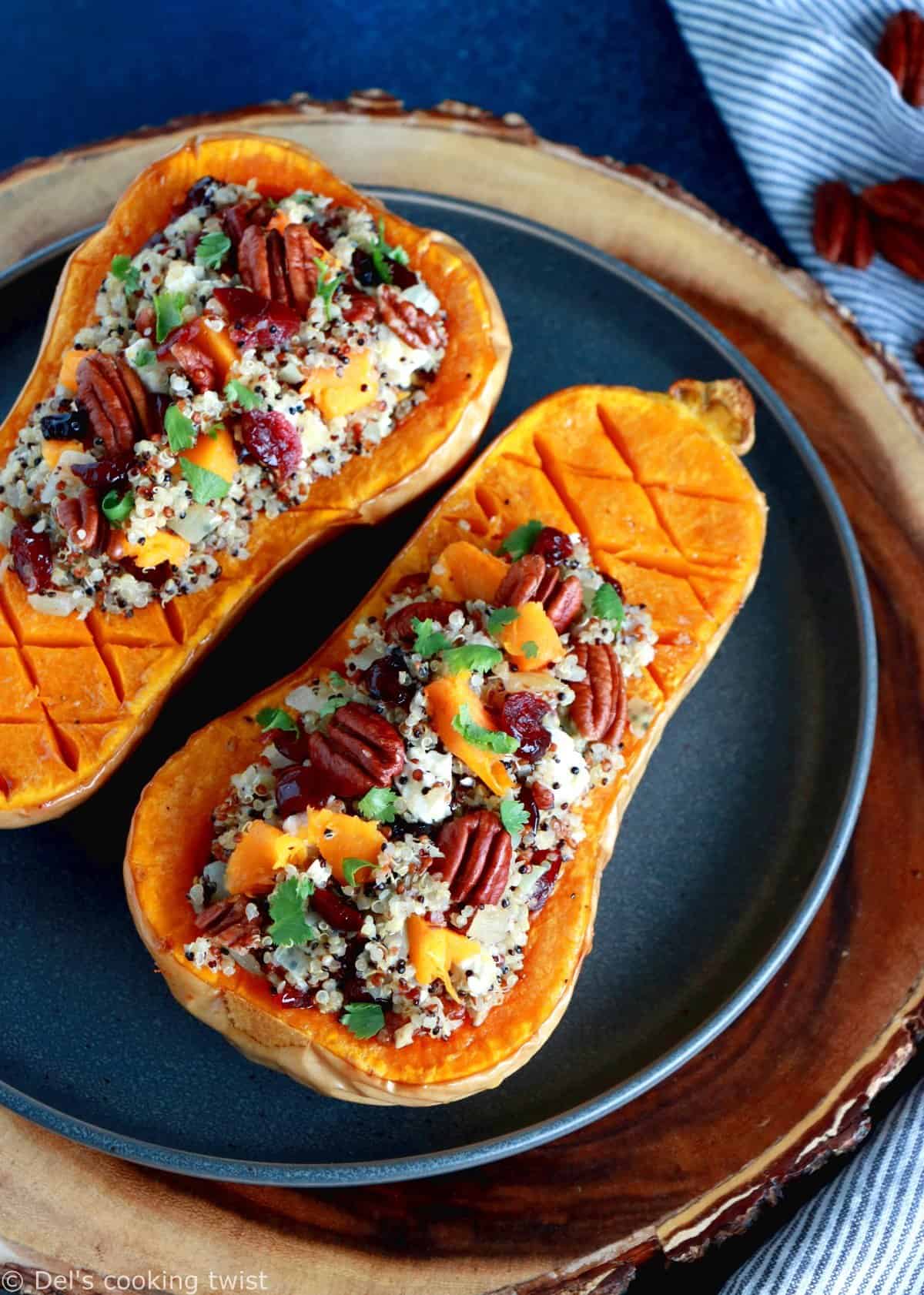 Courge butternut farcie au quinoa, cranberries et feta