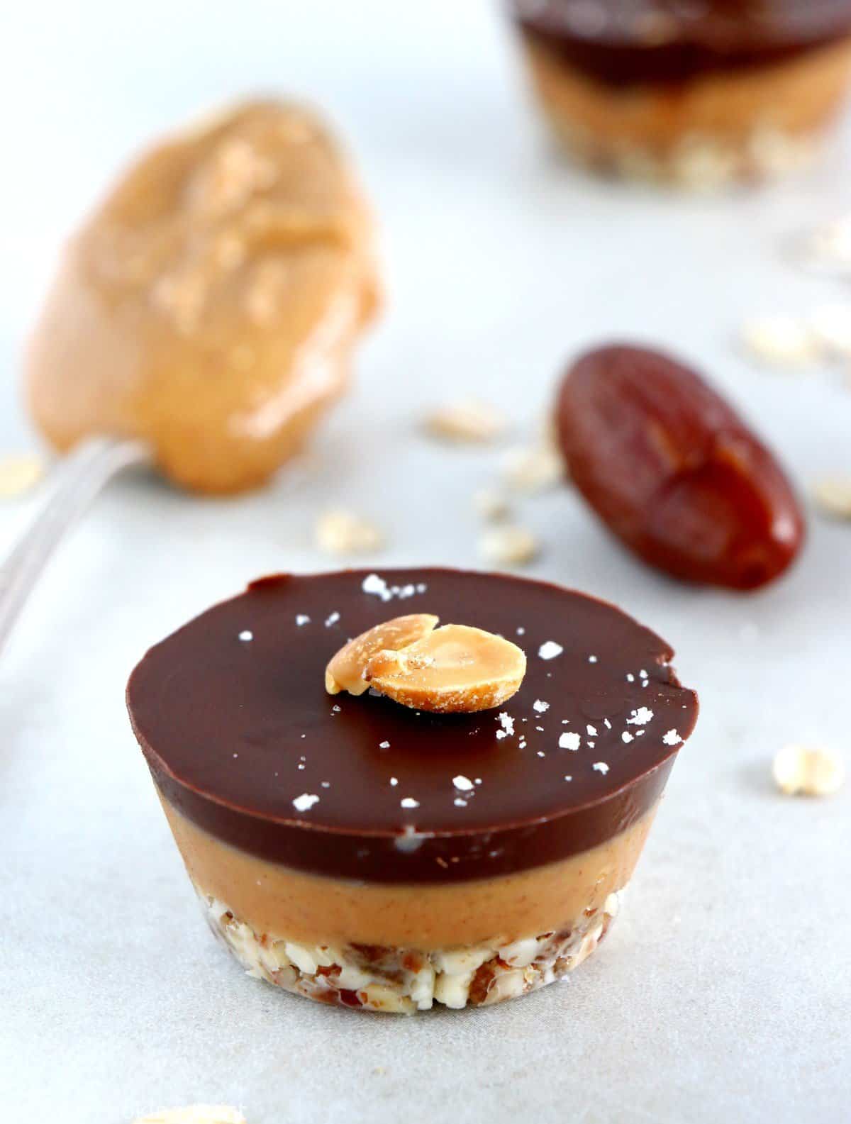 Healthy Oat-Peanut Butter Cups (Vegan)