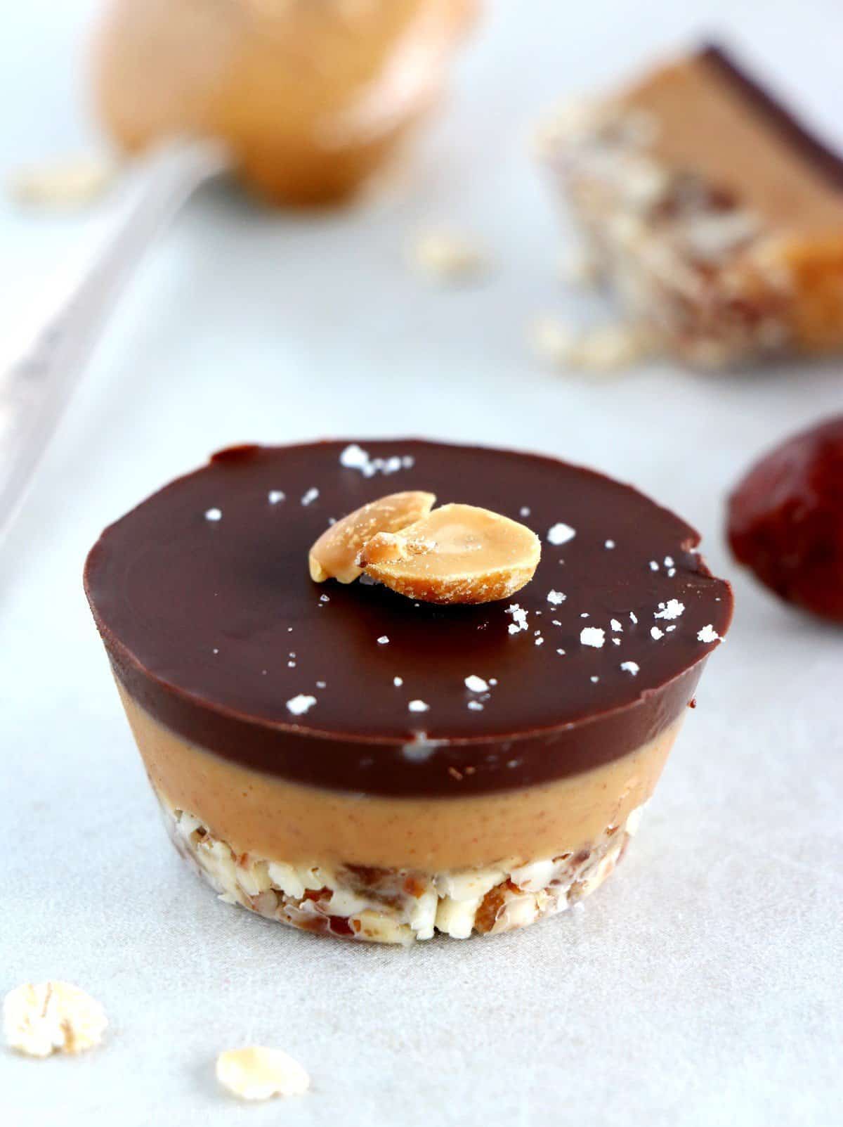 Healthy Oat-Peanut Butter Cups (Vegan)