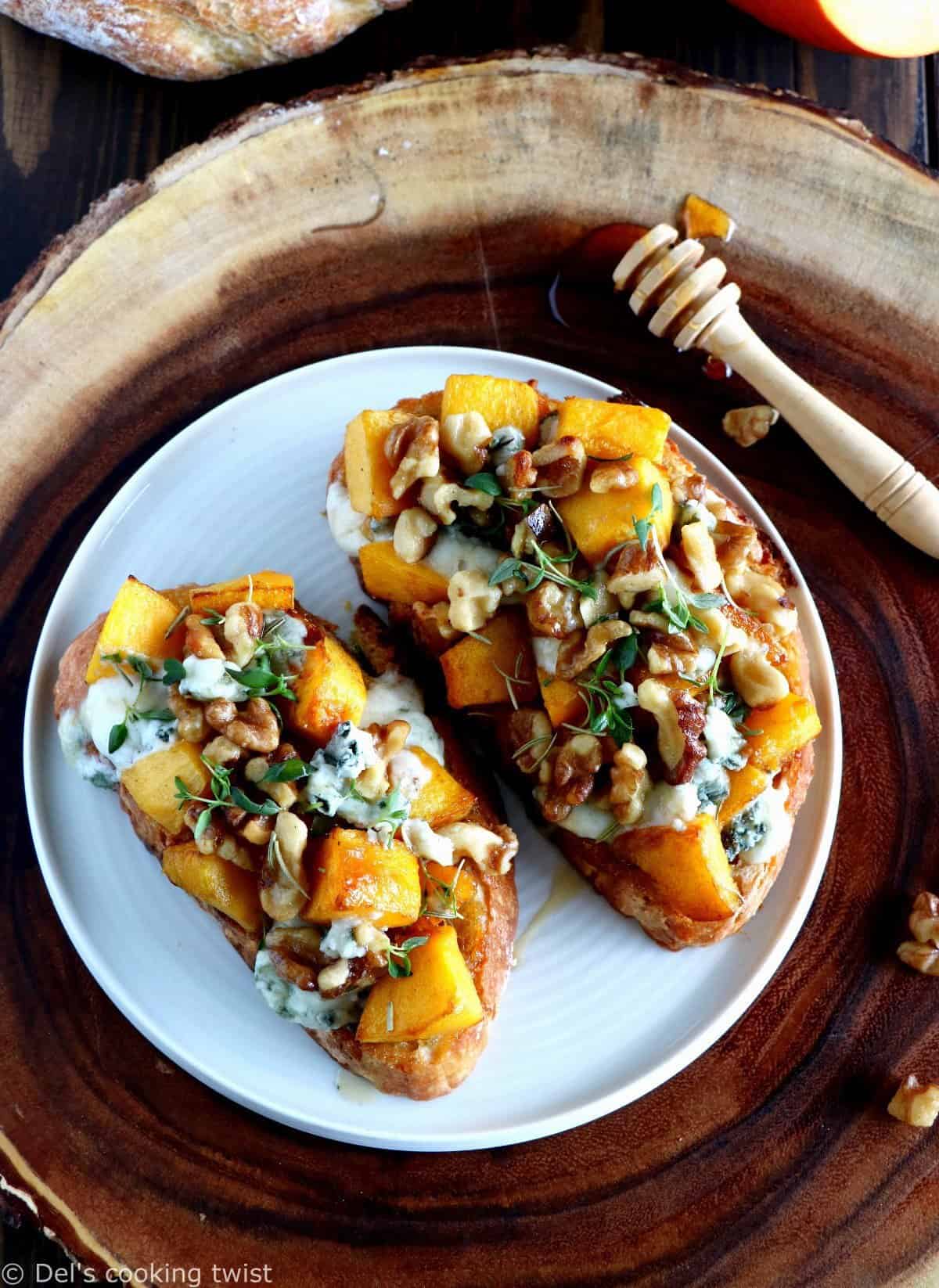 Gather up the bounty of fall with this pumpkin, walnut and blue Cheese bruschetta. This harvest-inspired dish makes a perfect appetizer or side dish to a cozy soup for a lazy weeknight dinner.