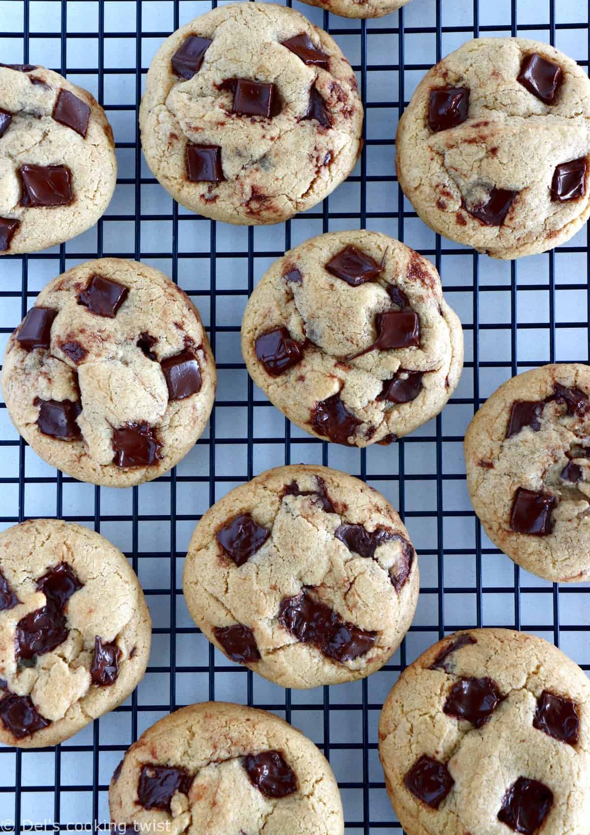 Recette - Cookies chocolatés aux pépites de chocolat blanc en