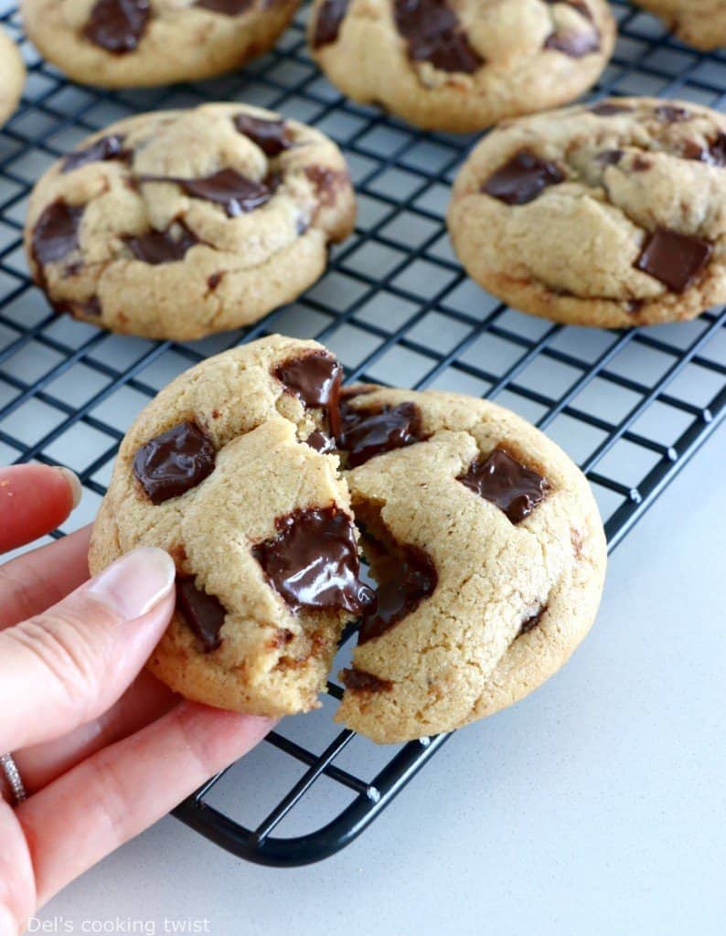 Super Soft American Chocolate Chip Cookies - Del's cooking twist
