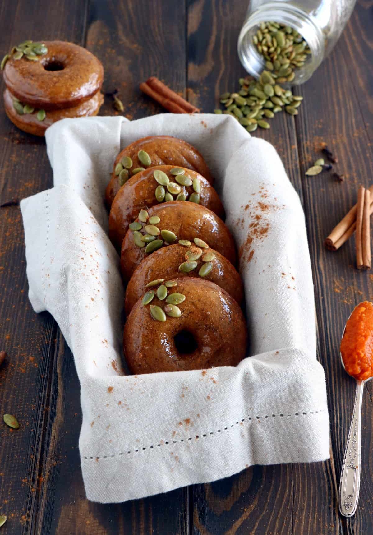 Donuts epicés à la citrouille (vegan)