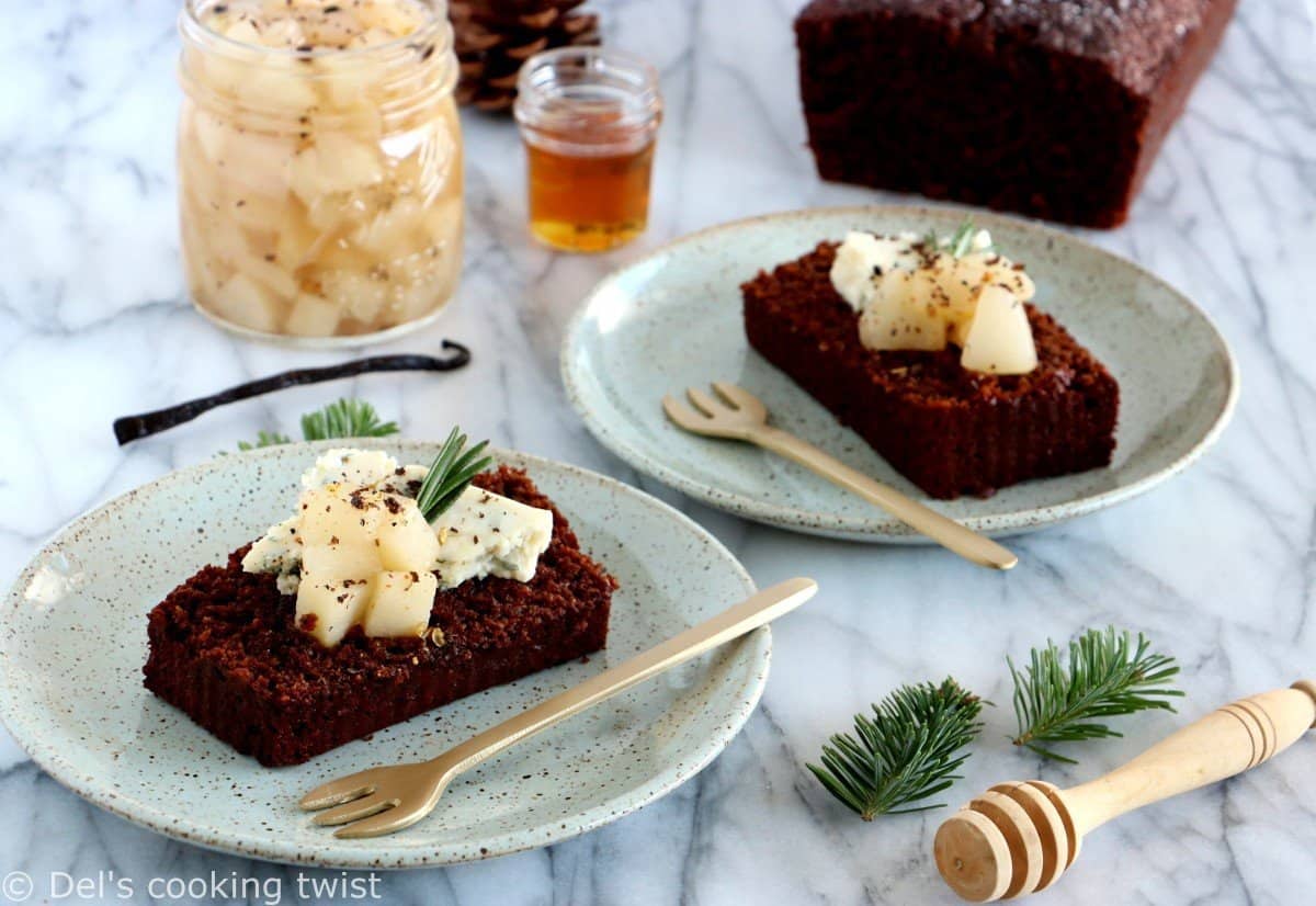 Toasts de pain d'épices, poires et gorgonzola