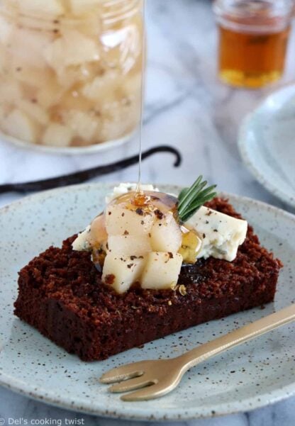 Gorgonzola-Pear Gingerbread Toasts