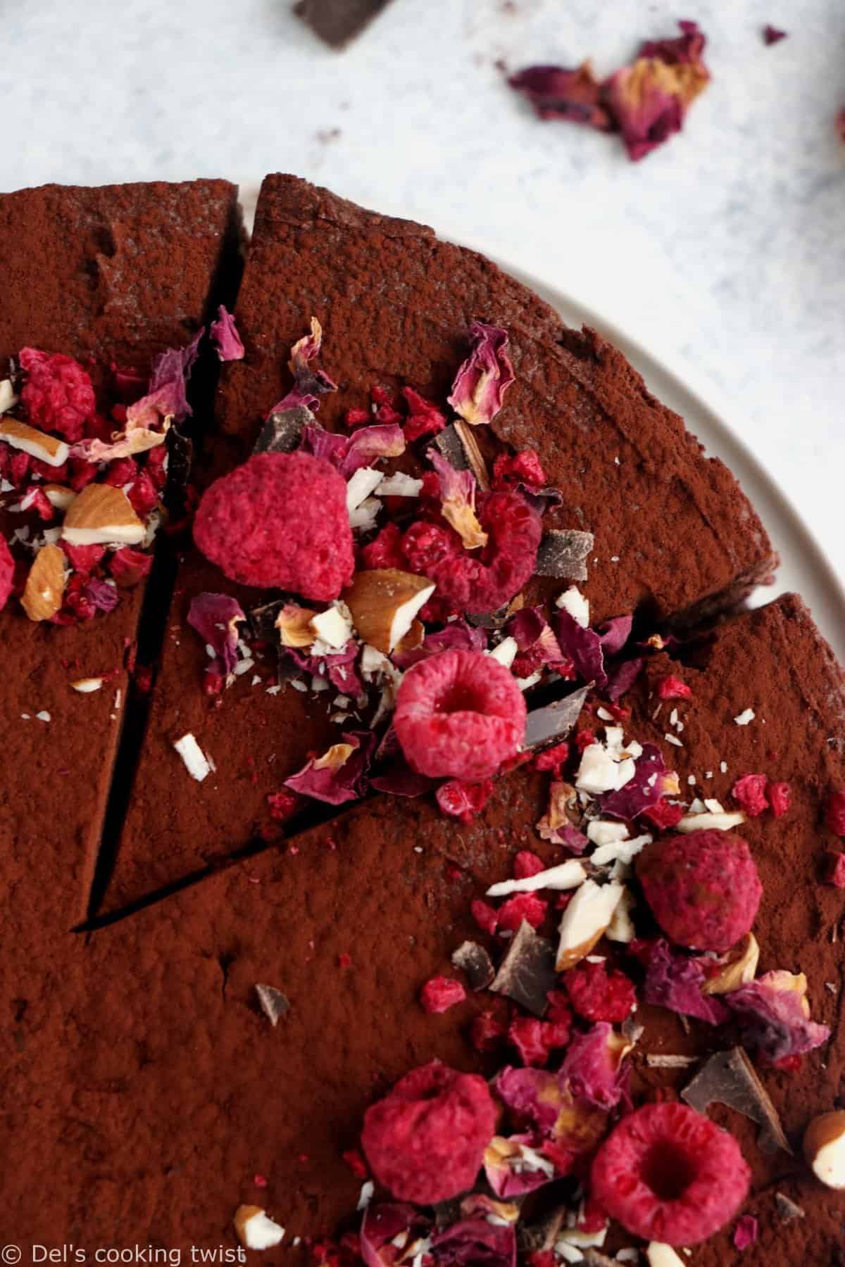 Gâteau mousse au chocolat et framboises