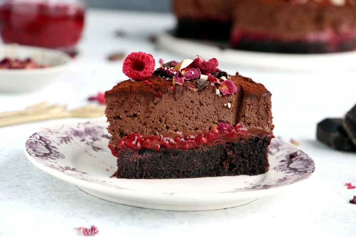 Gâteau mousse au chocolat et framboises