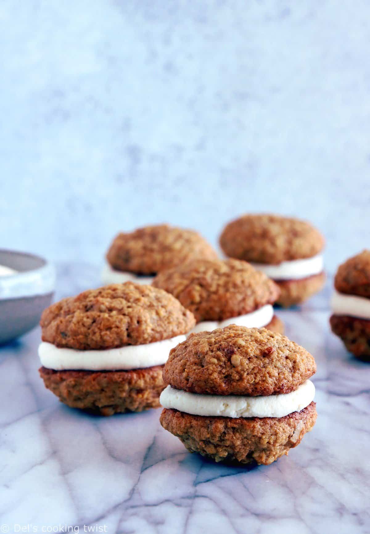 Sandwich cookies façon carrot cake