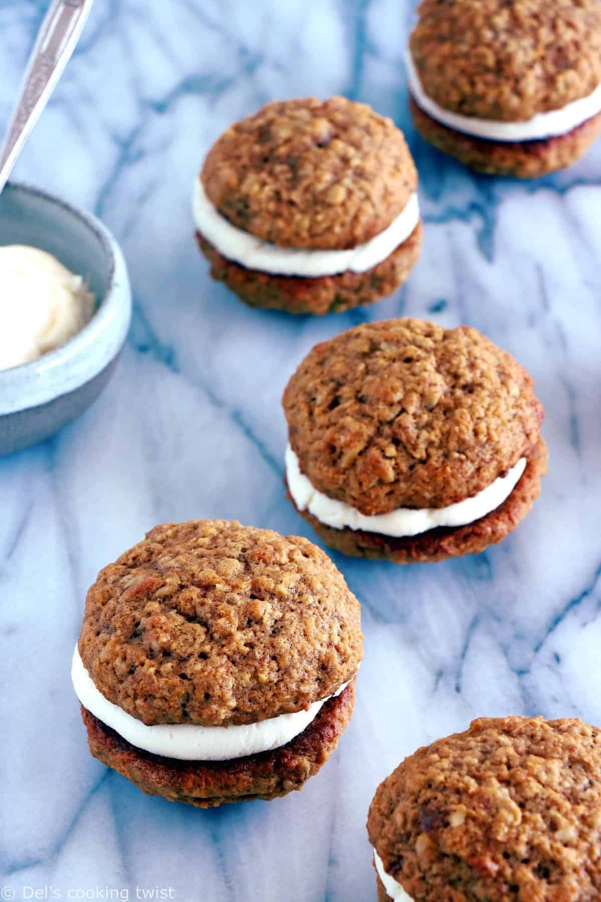 Sandwich cookies façon carrot cake