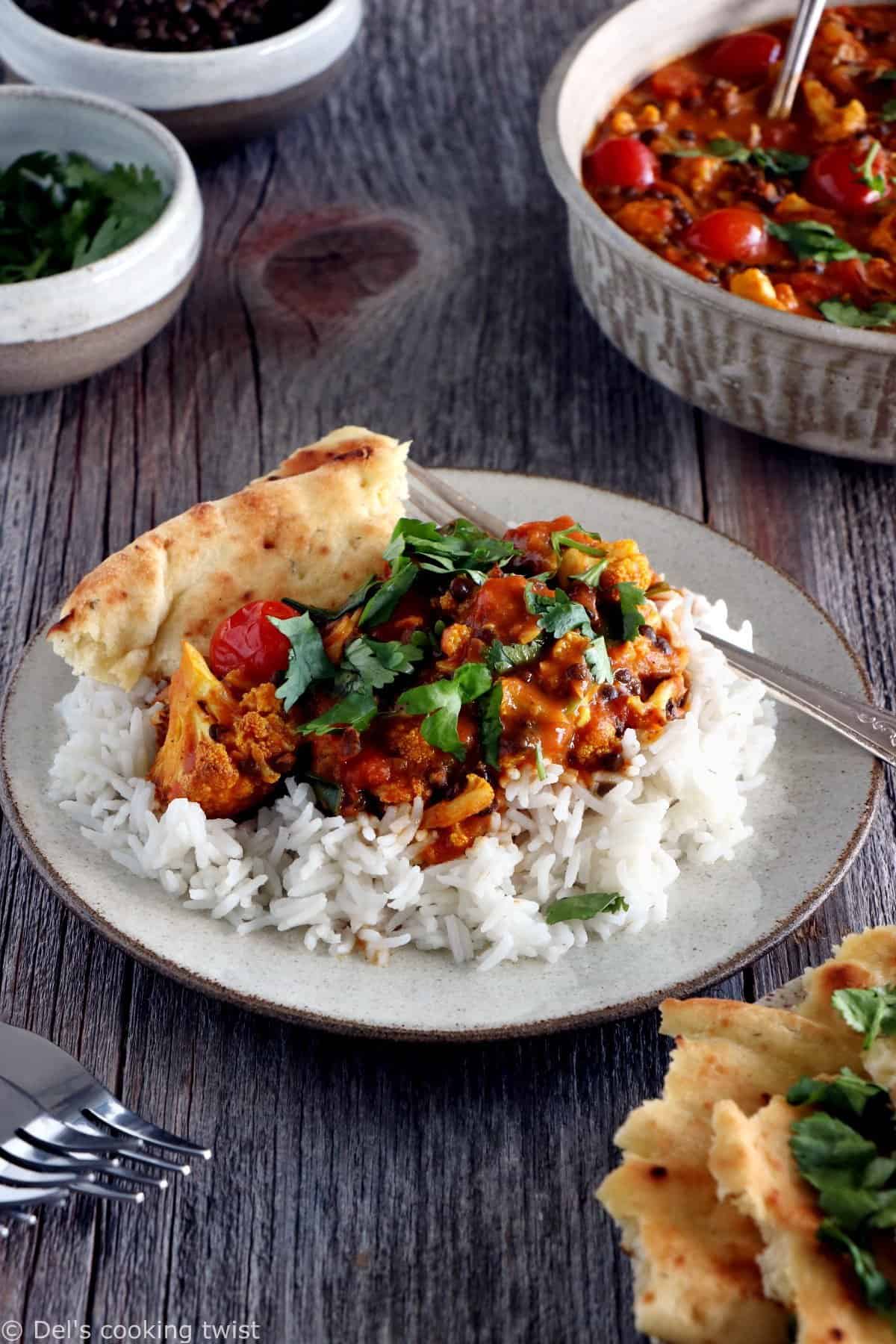 Curry de chou-fleur et lentilles au lait de coco