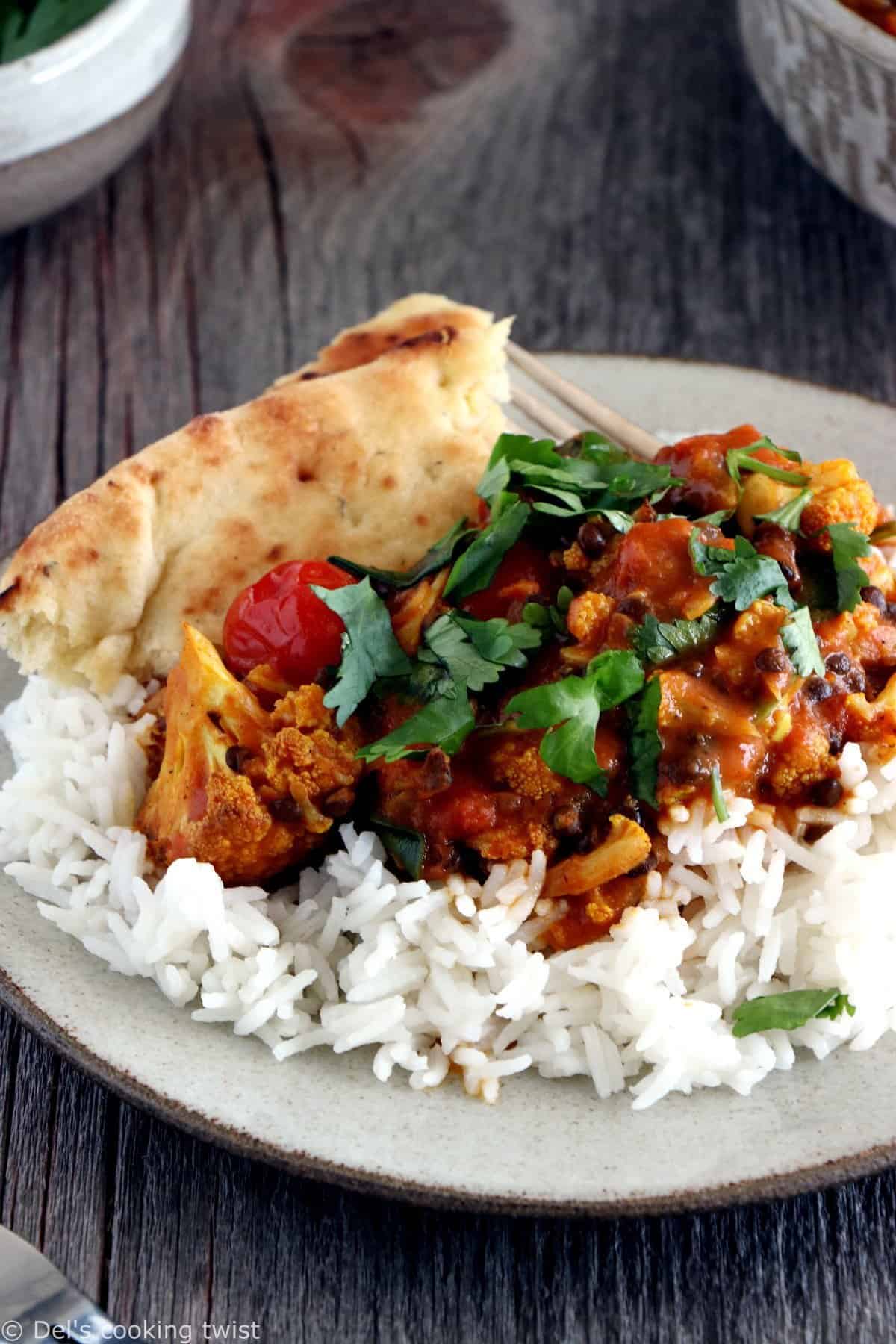 Curry de chou-fleur et lentilles au lait de coco