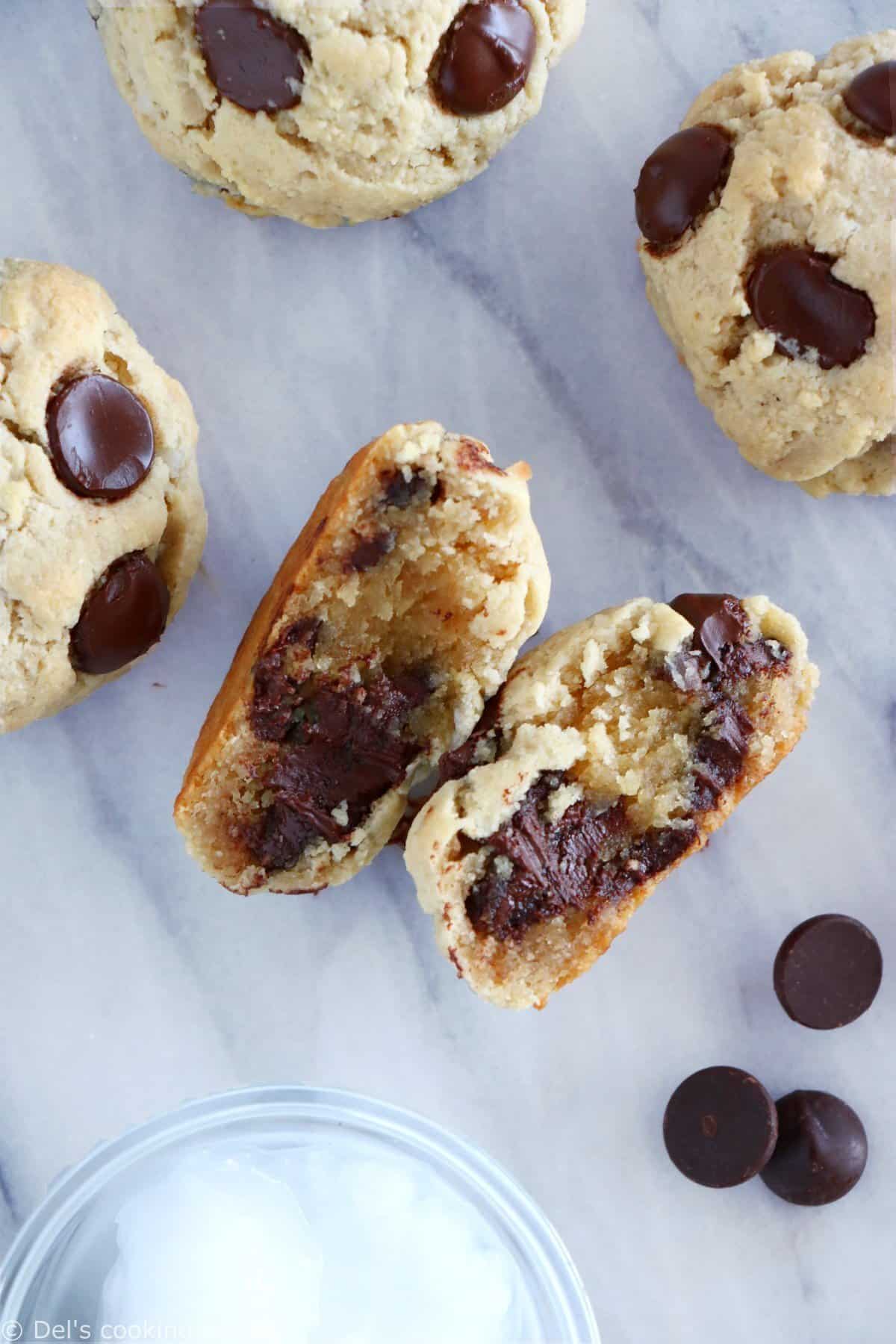 Skinny Coconut Oil Chocolate Chip Cookies