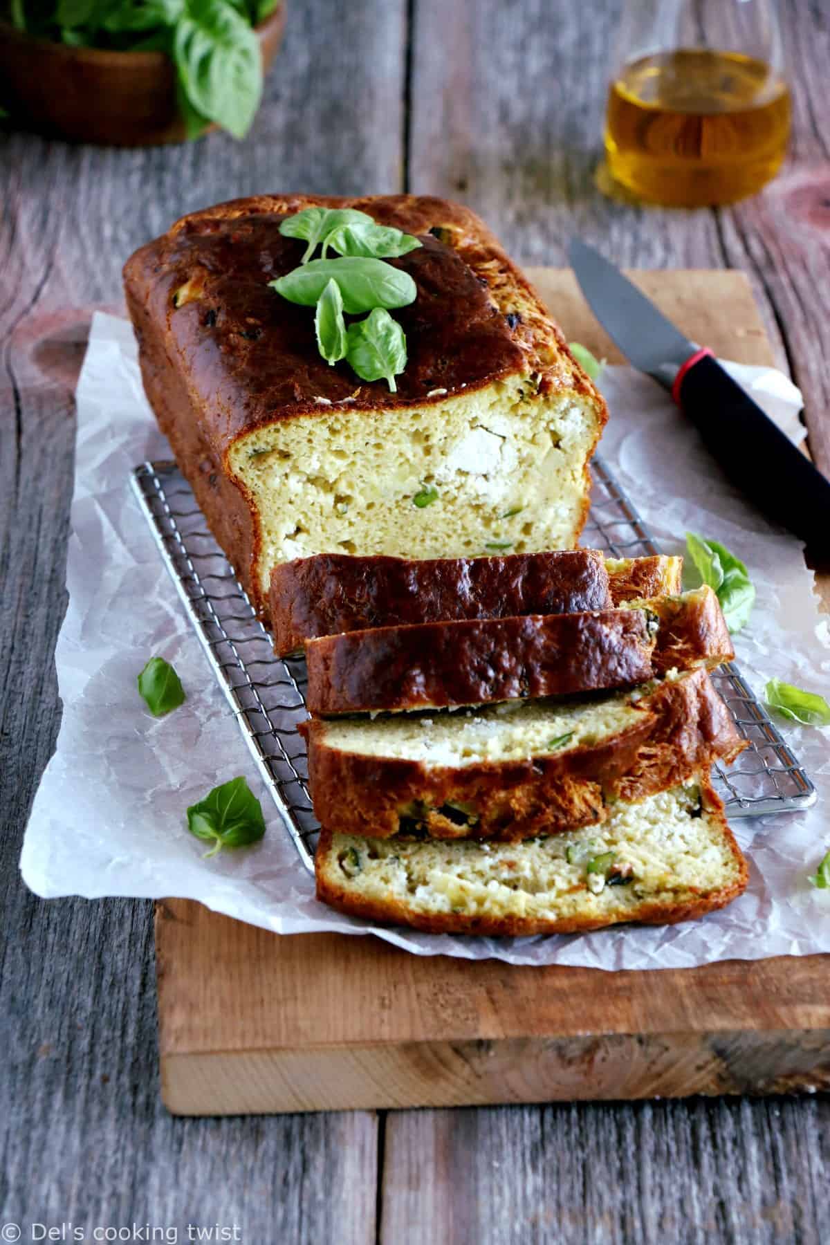 Cake aux courgettes, chèvre frais et basilic