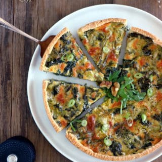 French leek quiche is a classic winter weeknight dinner in France. Plant-based and prepared with Comté cheese, this dish is full of comforting flavors.