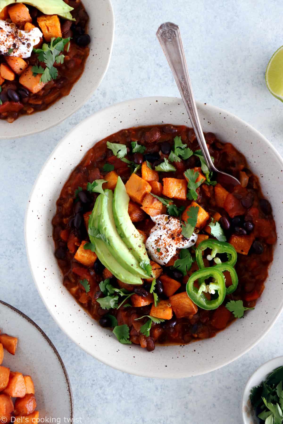 This healthy vegan sweet potato chili with black beans is incredibly easy to prepare and packed with some delicious warm, hearty flavors. It makes a wholesome vegan meal for those chilly days ahead.