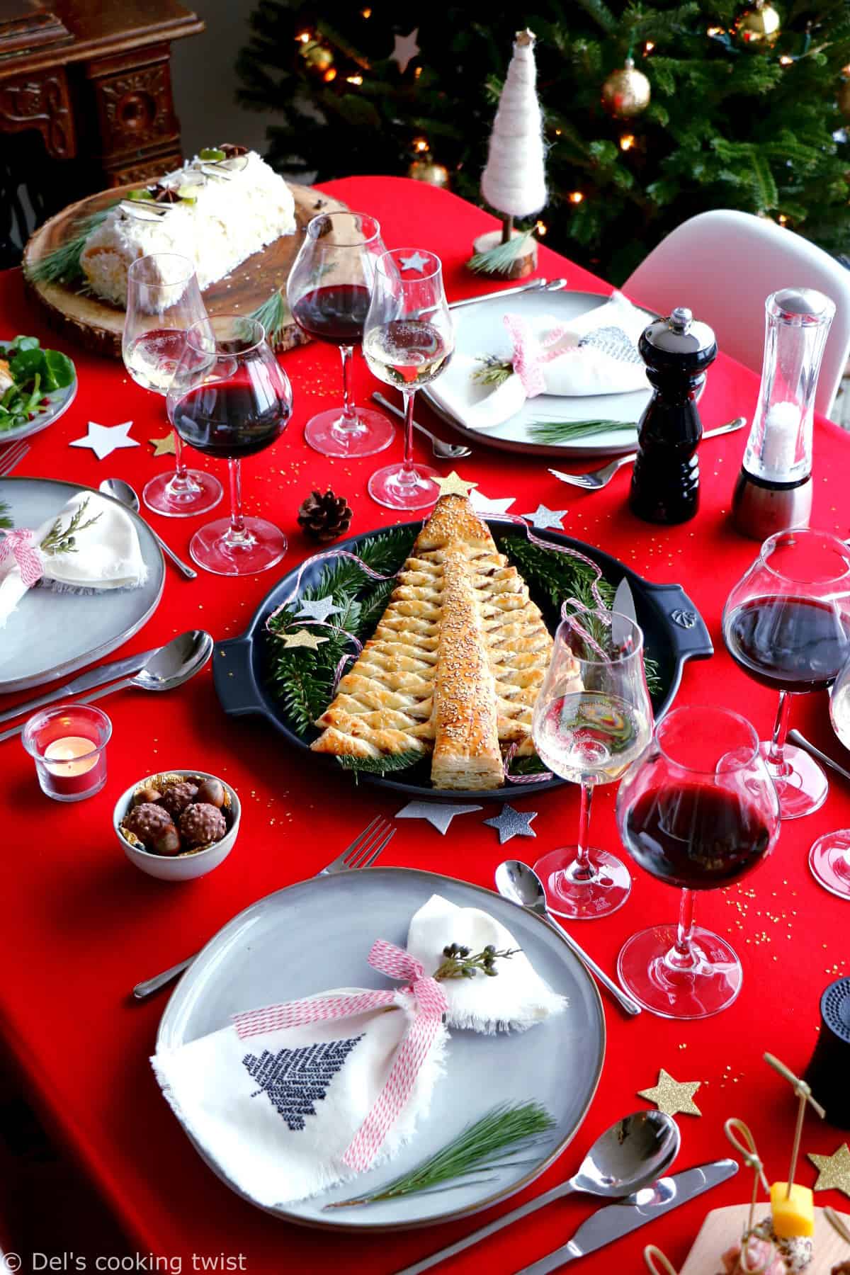 Découvrez ma table de Noël avec Peugeot Saveurs avec des recettes gourmandes et festives, ainsi que de jolies idées de cadeaux.