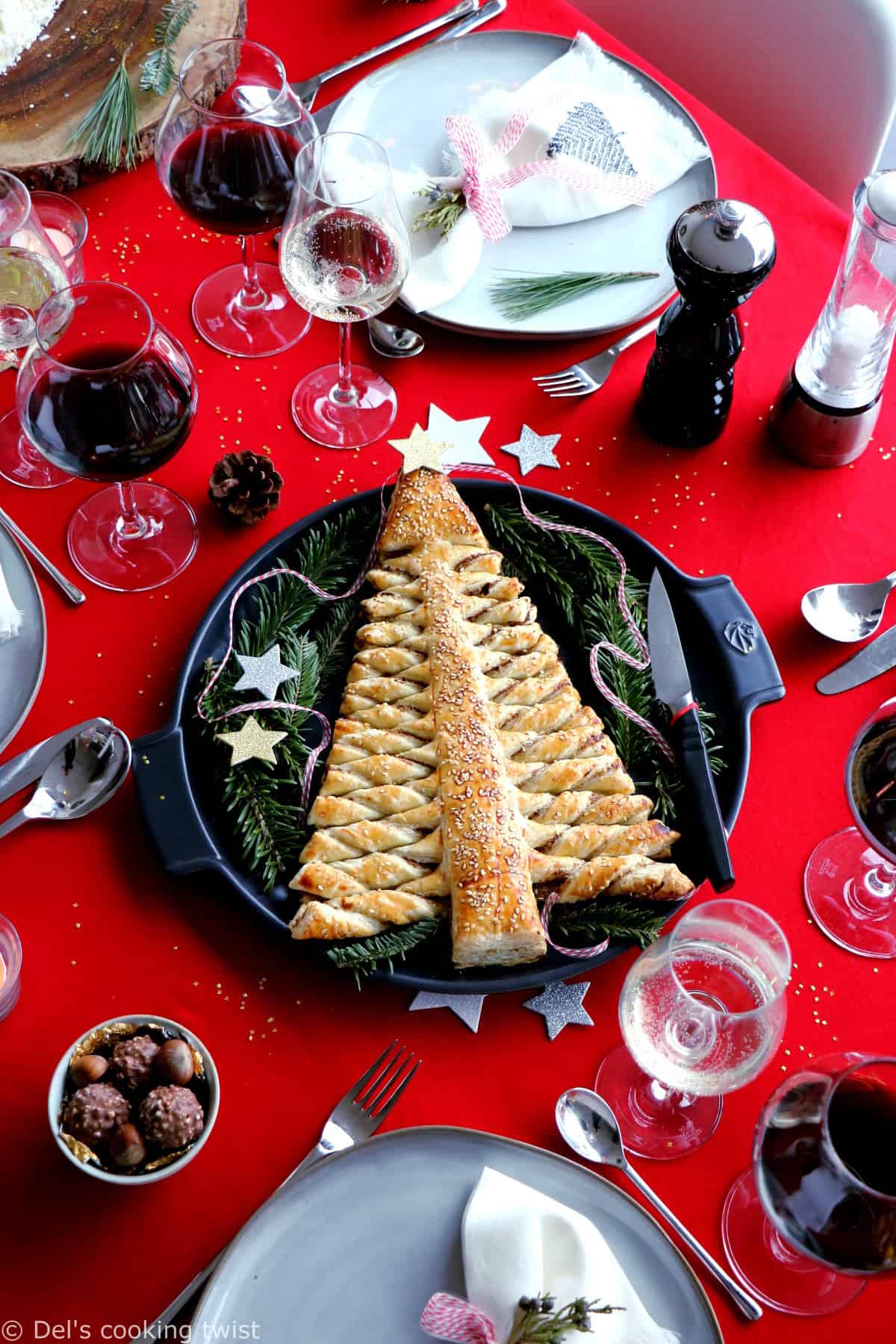 Découvrez ma table de Noël avec Peugeot Saveurs avec des recettes gourmandes et festives, ainsi que de jolies idées de cadeaux.