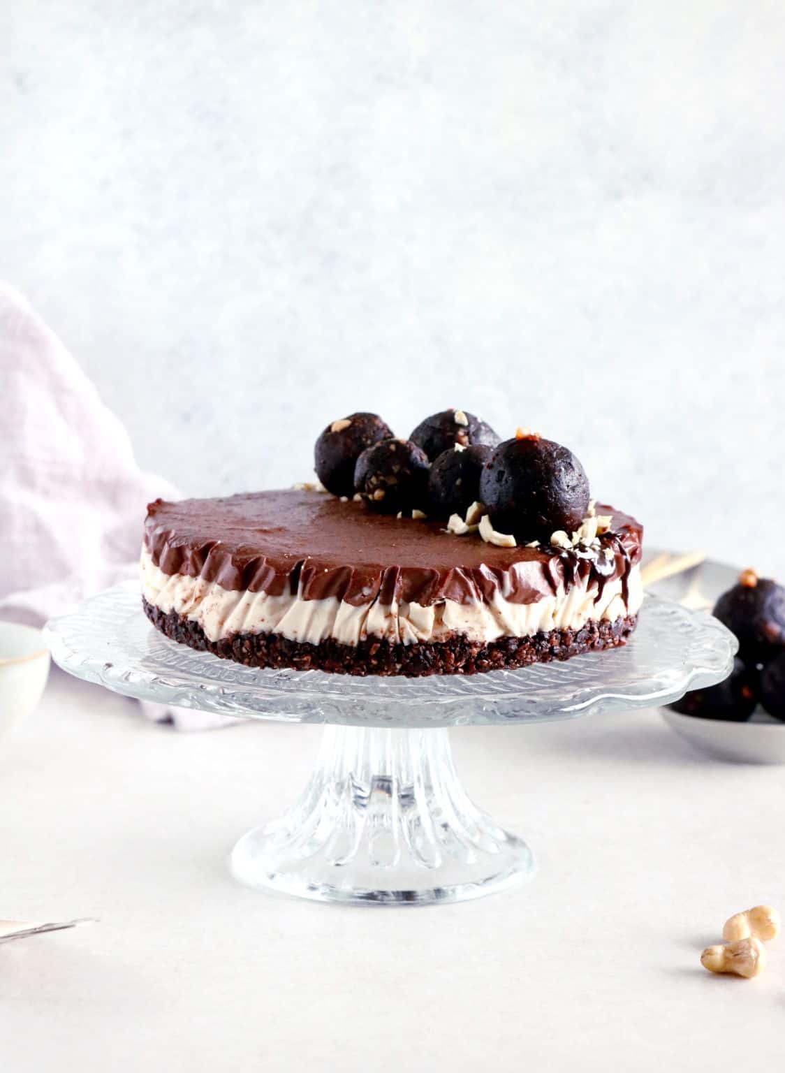 NoBake Vegan Chocolate Cashew Cheesecake Del's cooking twist