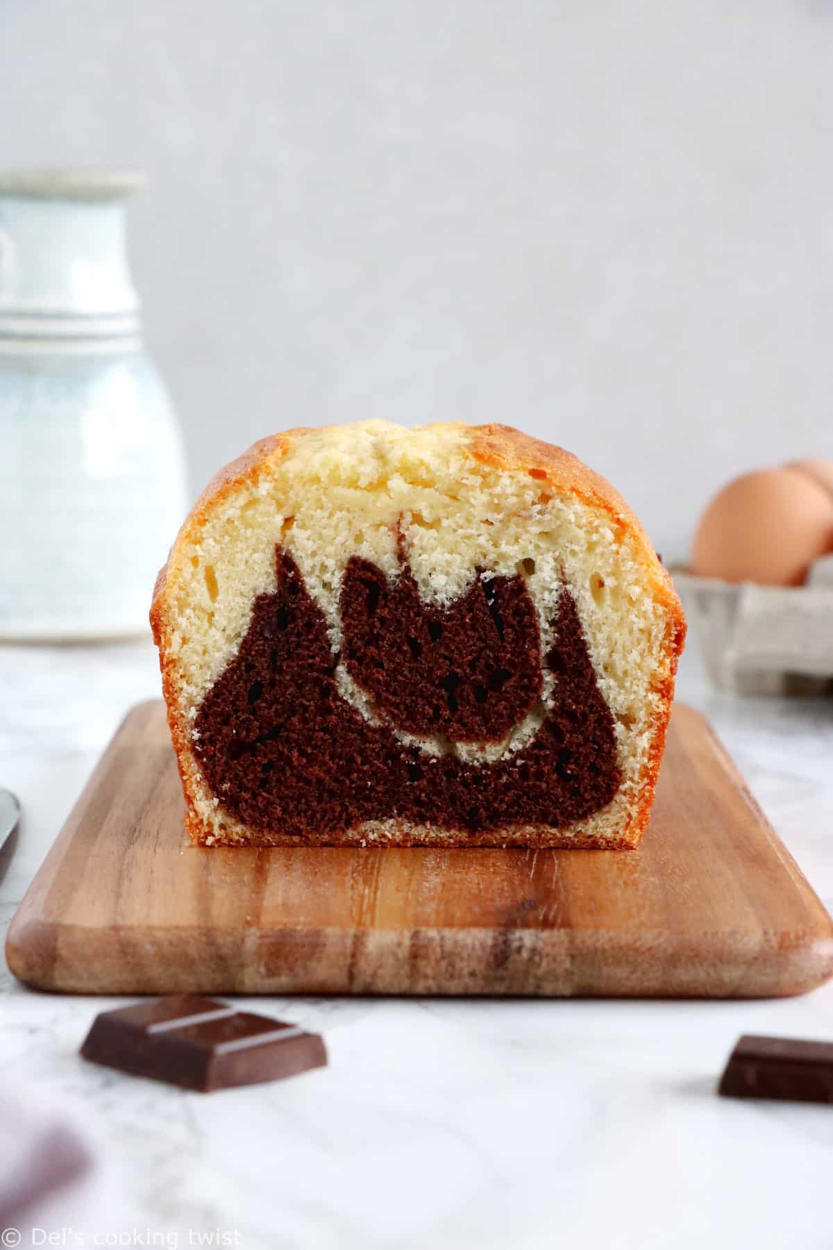 Easy Chocolate Marble Yogurt Cake has become a basic recipe in my house. It's light, fluffy, moist, delicious, and ready in no time.