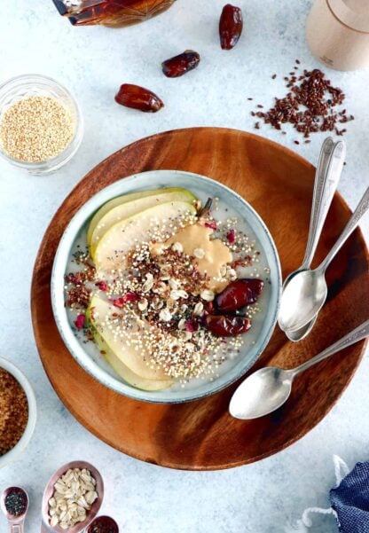 Healthy Nut Butter Flaxseed Oatmeal Bowl is a satisfying 5-minute healthy breakfast. Wholesome and nourishing, it's packed with nutritious ingredients and perfectly delicious.