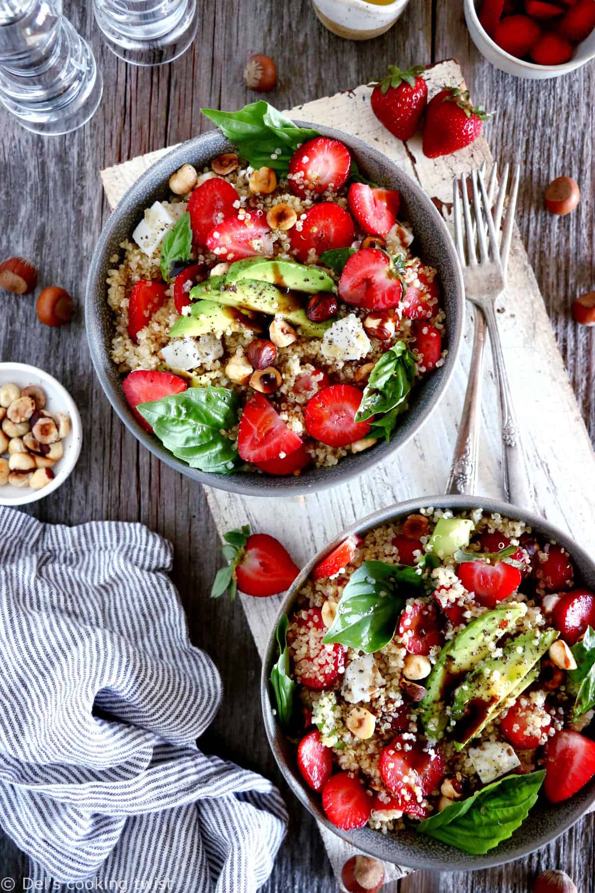 This balsamic strawberry quinoa salad with feta cheese makes an easy summer salad recipe, packed with refreshing flavors.