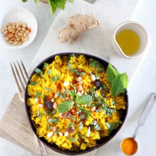 With its warm spices and substantial aromas, this easy ginger turmeric rice is a lovely side or base to grain bowls and salads.