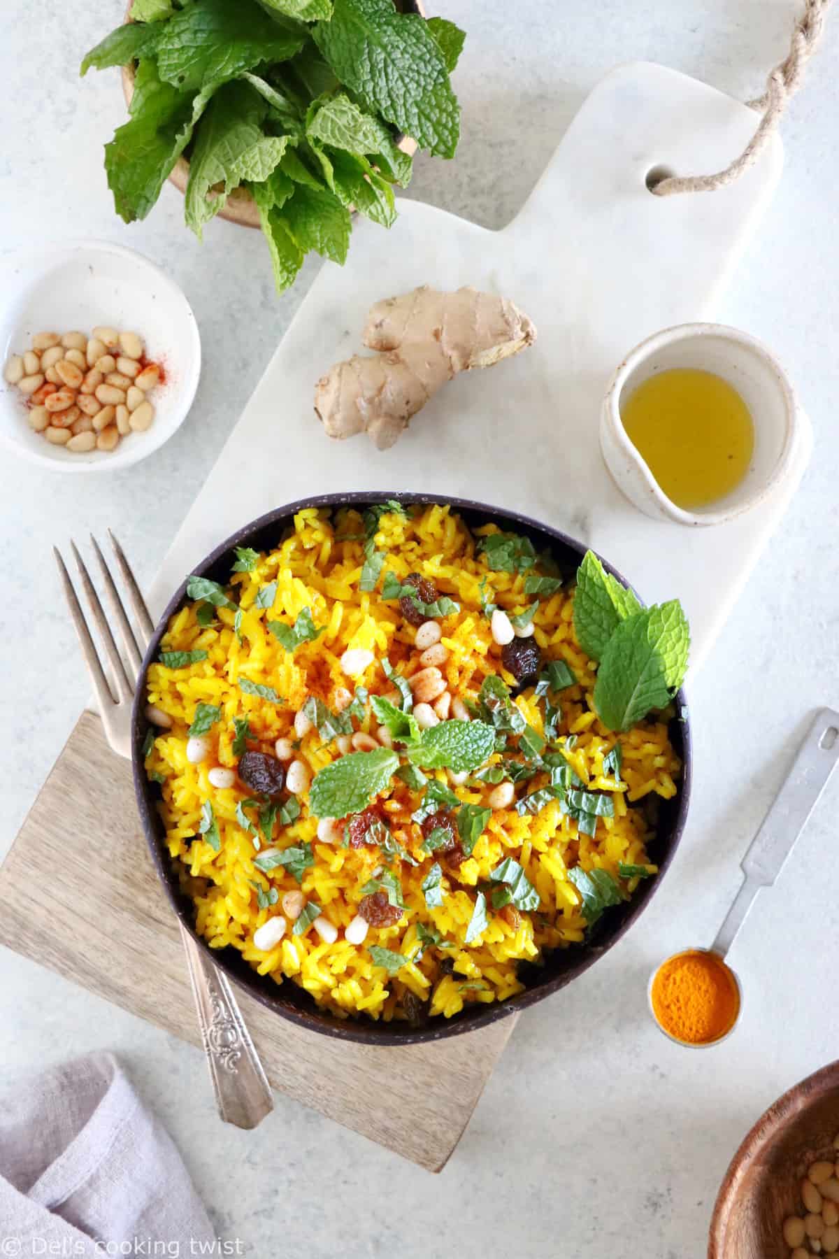 With its warm spices and substantial aromas, this easy ginger turmeric rice is a lovely side or base to grain bowls and salads.