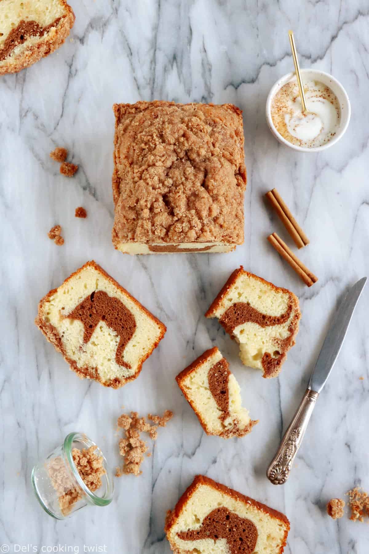 Le cake marbré à la cannelle est une recette toute simple délicieusement parfumée à la cannelle.