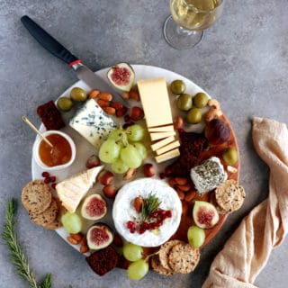 Here's a complete guide for how to make a perfect cheese board (vegetarian) with step-by-step photos to guide you.