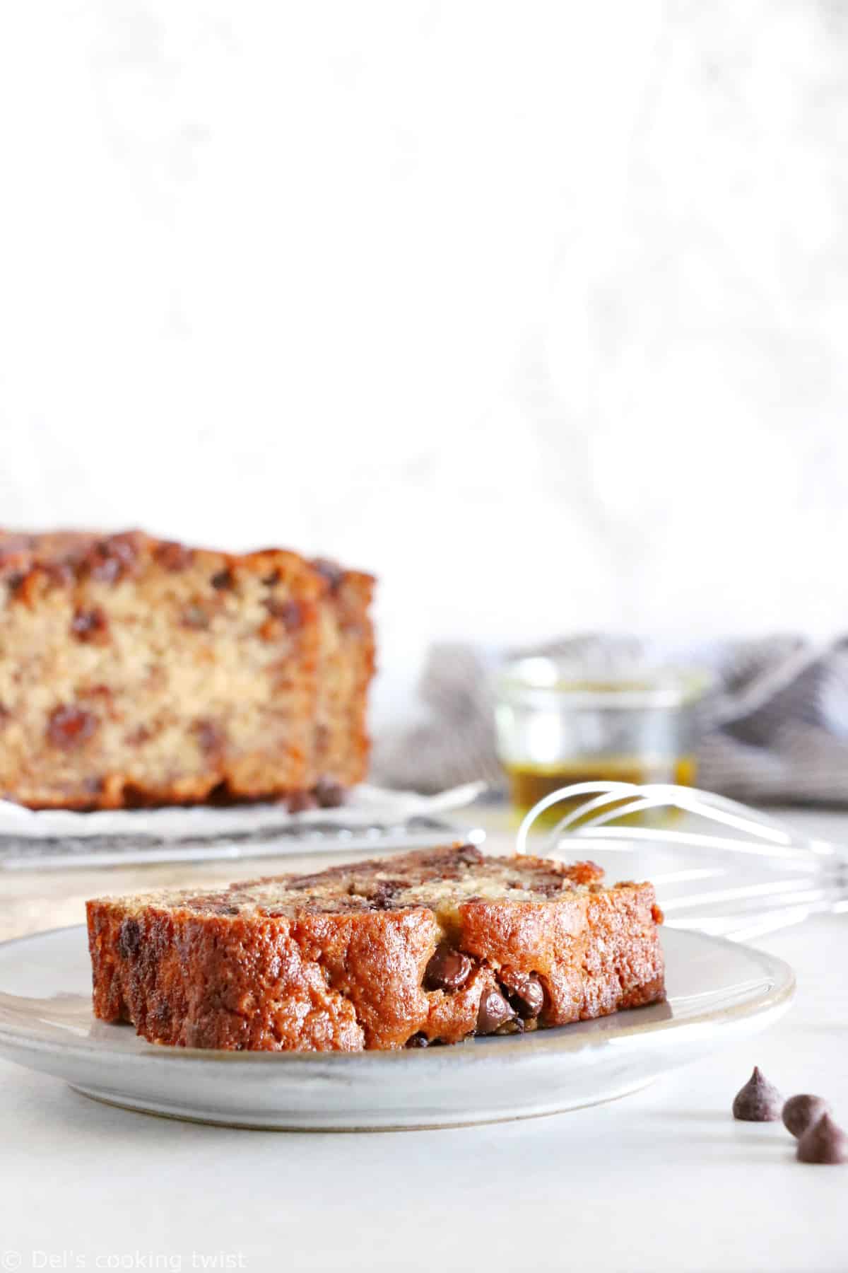 Olive Oil Chocolate Chip Banana Bread - The use of extra-virgin olive oil makes this banana bread incredibly moist and somehow healthier than the classic version.