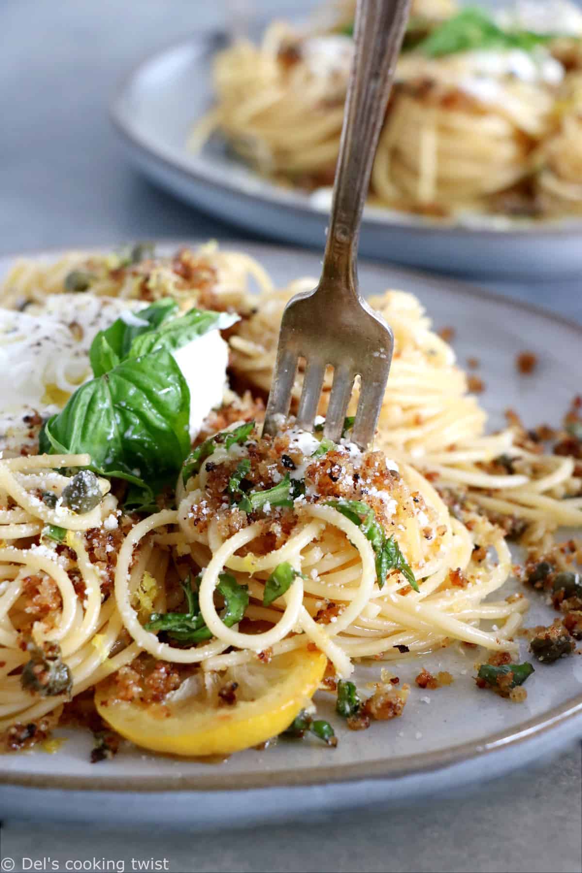These lemon butter pasta with burrata cheese are packed with delicious garlicky and lemony flavors.