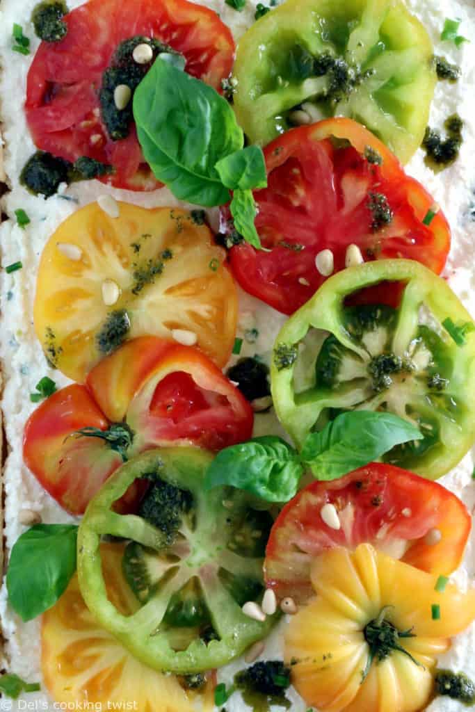 La tarte cheesecake aux tomates et son pesto de basilic est une tarte pleine de fraîcheur.