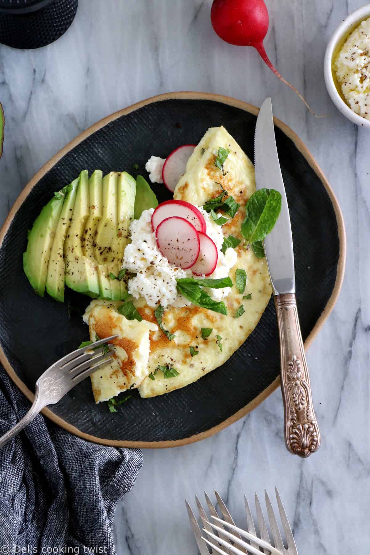 This simple mint ricotta omelet is light, fluffy, and subtly flavored with fresh mint leaves. It doesn't get any more complicated than that.