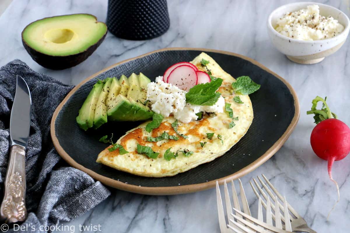 This simple mint ricotta omelet is light, fluffy, and subtly flavored with fresh mint leaves. It doesn't get any more complicated than that.