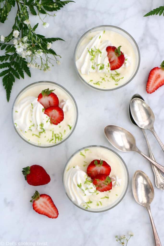 Avec seulement 3 ingrédients, cette mousse au chocolat blanc est absolument parfaite à tous égards.