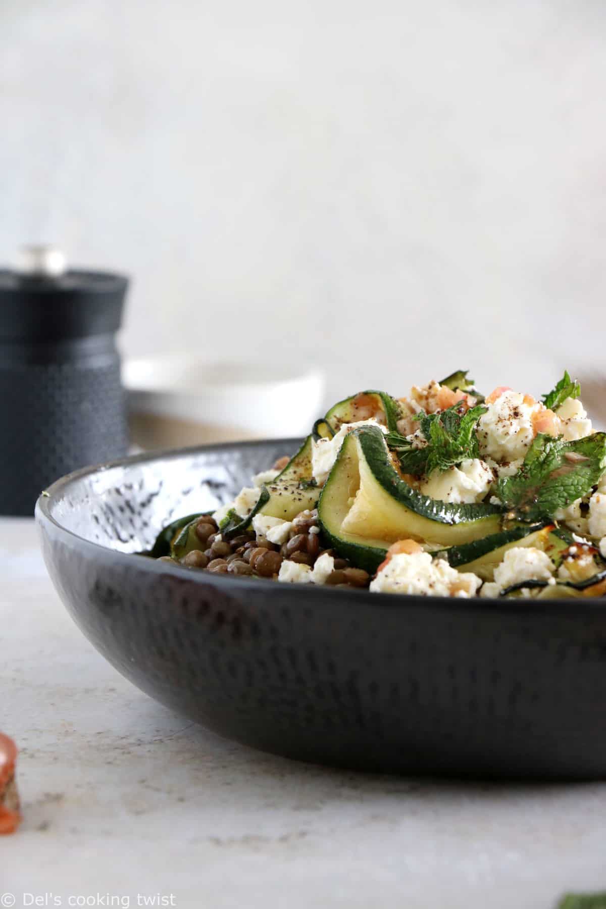 This simple lentil salad with zucchini, feta and mint is the perfect easy meal for busy days. Vegetarian, gluten-free and healthy, it's packed with wonderful refreshing flavors.