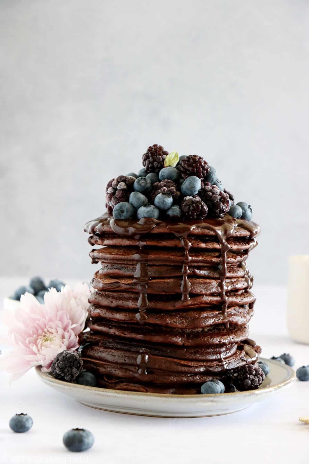 Perfect Chocolate Pancakes (with chocolate sauce) - Del's cooking twist