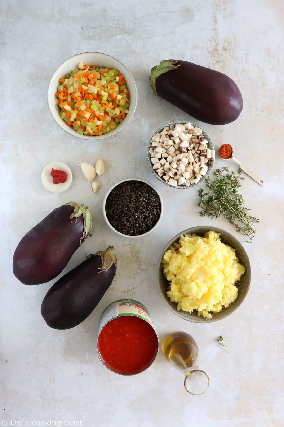 Retrouvez dans cette moussaka végétarienne des aubergines, des saveurs légèrement fumées et une sauce béchamel crémeuse.