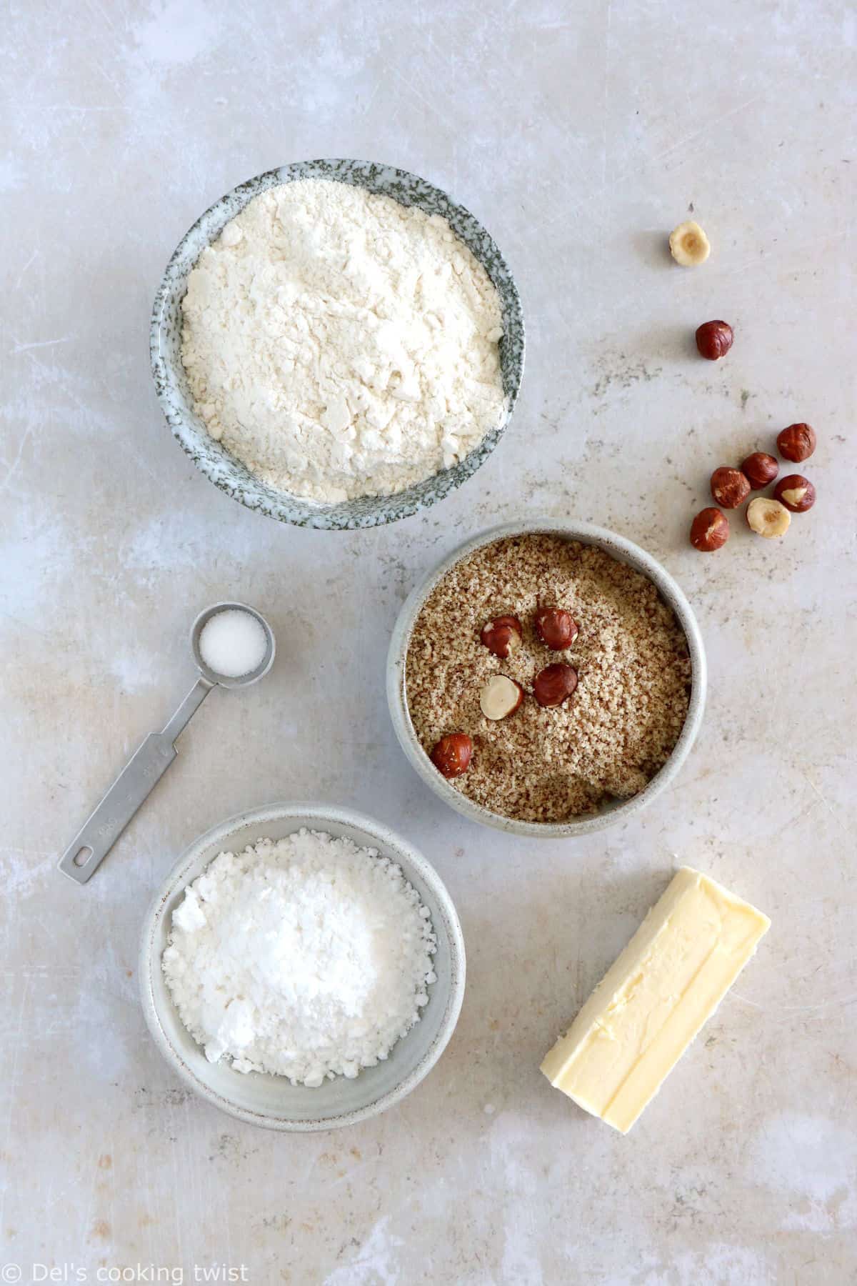 Hazelnut pie crust is a sweet shortcrust pastry prepared with ground hazelnuts. The dough comes together easily with just a few ingredients and has a subtle nutty flavor.