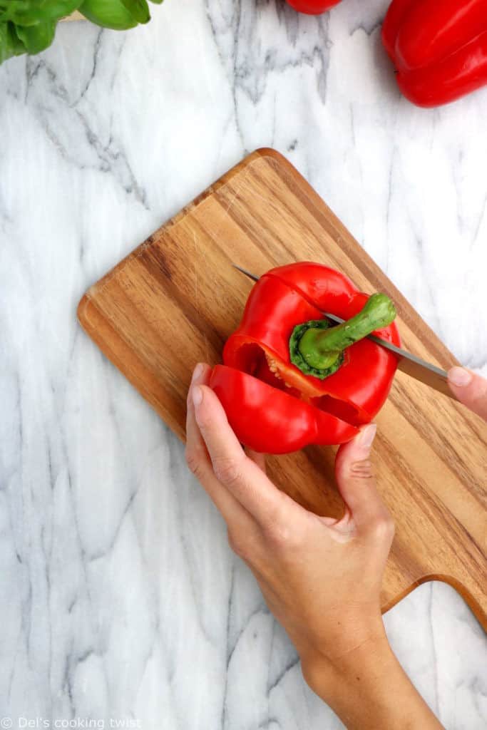 This roasted red pepper and cashew pesto pasta is made with a thick, creamy sauce, and has rich nutty-sweet and smoky flavors.