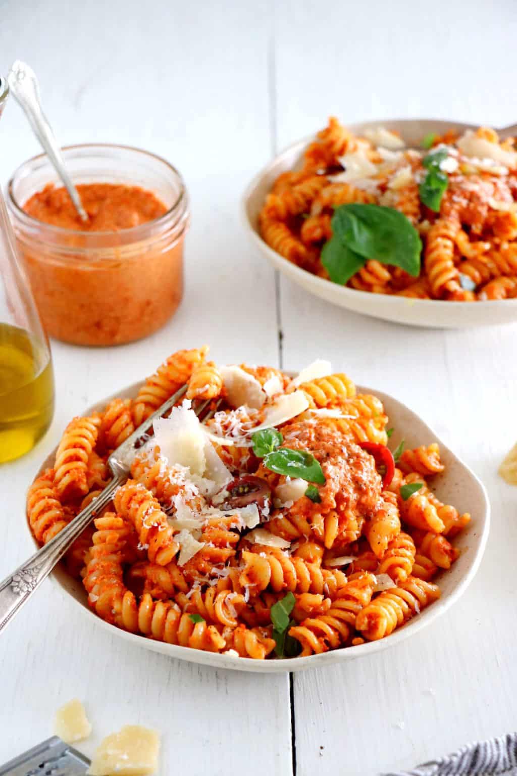 Roasted Red Pepper & Cashew Pasta Del's cooking twist