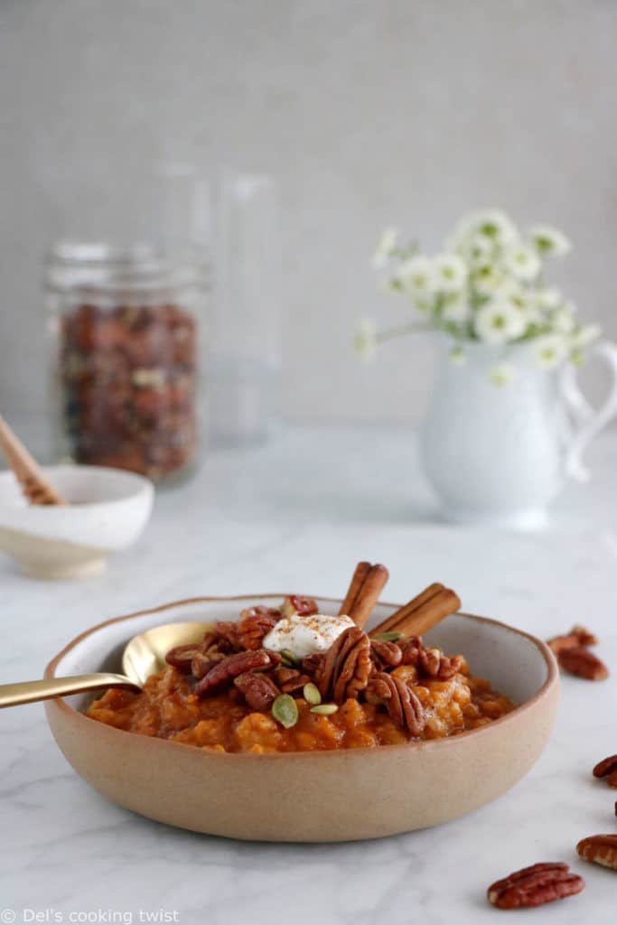 This easy pumpkin oatmeal is like having pumpkin pie for breakfast! Prepared with real pumpkin puree, warm spices and oats, this oatmeal is ready in 5 minutes and makes a cozy and healthy breakfast recipe.