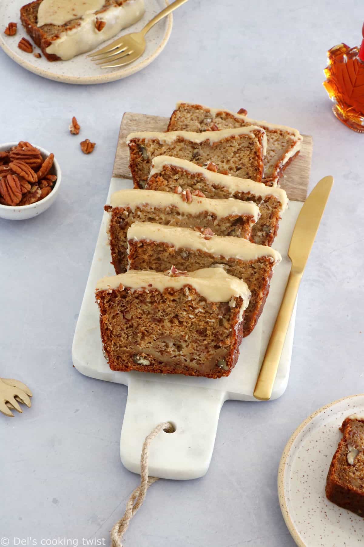 This amazing maple pecan banana bread features some crunchy pecans and a creamy maple icing with a hint of salt to cut the extra sweetness. 