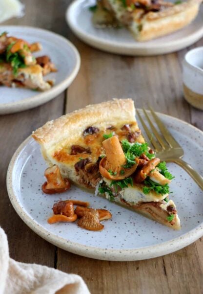 Chanterelle mushroom tart is a traditional Swedish recipe prepared with fresh chanterelles and Västerbotten grated cheese.