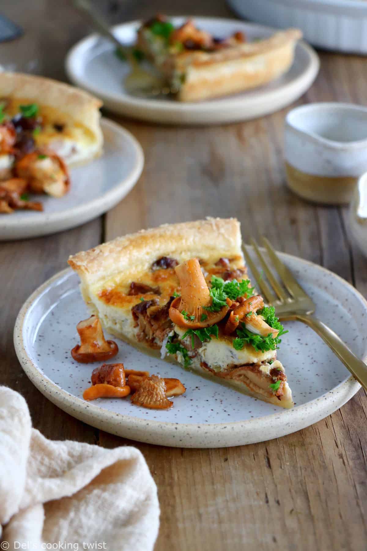 Chanterelle mushroom tart is a traditional Swedish recipe prepared with fresh chanterelles and Västerbotten grated cheese.